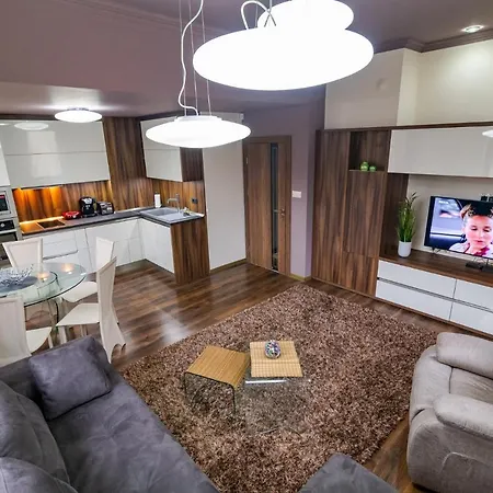 Daire Cosy Luxury Flat In The Centrum- 90sqm - 3 Rooms. *