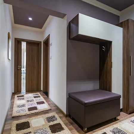 Cosy Luxury Flat In The Centrum- 90sqm - 3 Rooms. Daire Varna