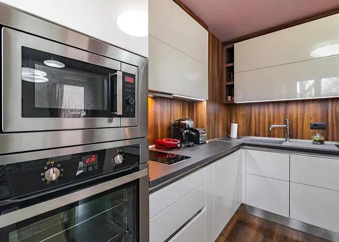 Apartment Cosy Luxury Flat In The Centrum- 90sqm - 3 Rooms. Warna