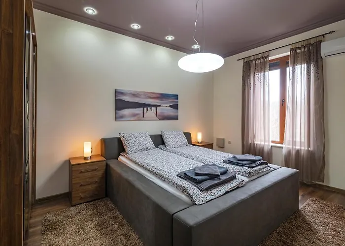 Cosy Luxury Flat In The Centrum- 90sqm - 3 Rooms. * Warna